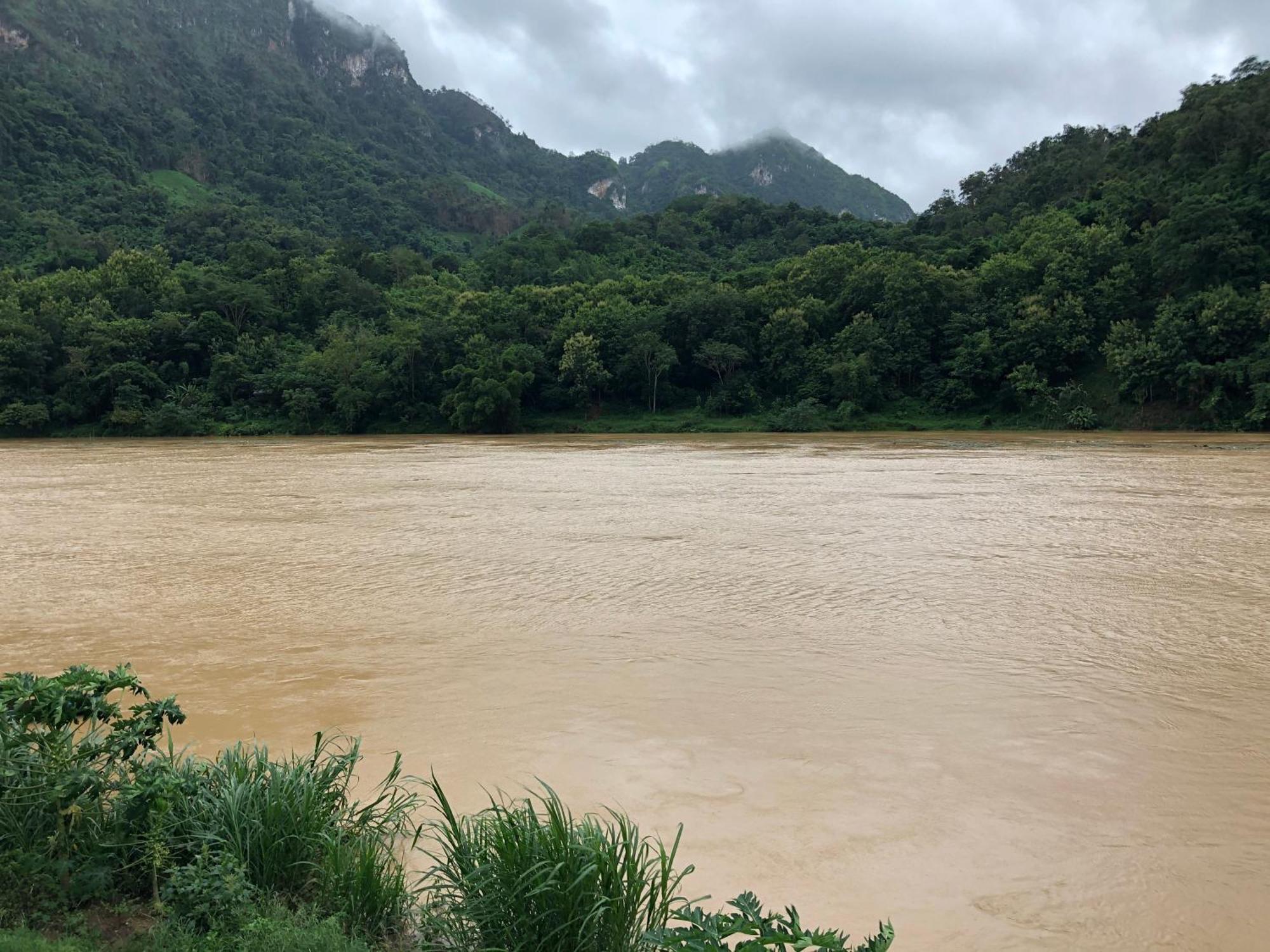 Nongkhaiw River View Nong Khiaw ภายนอก รูปภาพ